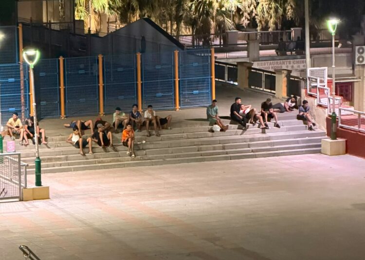 Ceuta, en alerta por una ola migratoria sin precedentes: el dramático testimonio de una española que vive la crisis desde adentro