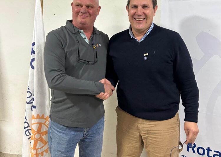 Hernán Harispe asumió la presidencia del Rotary Club Tres Arroyos