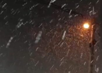 Amanecer helado en el Distrito… y hasta con una nevada