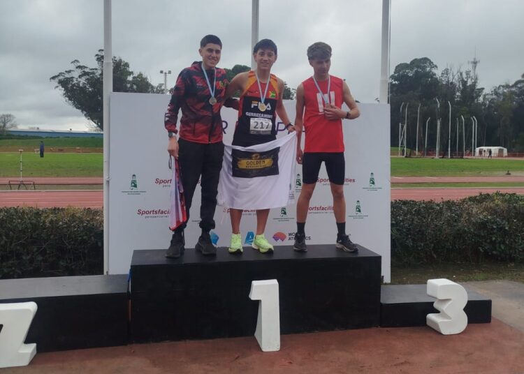 Rodrigo Alanis se consagró campeón nacional U18 en los 2.000 metros con obstáculos