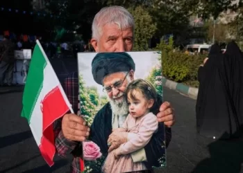 Escalada militar en Oriente Medio: Estados Unidos destruyó lanzacohetes iraníes en el estrecho de Ormuz