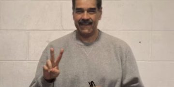 Tras las rejas en Nueva York: Nicolás Maduro difundió sus primeras fotografías desde la cárcel y envió un mensaje de resistencia