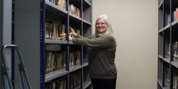 Beneficios y talleres en la Biblioteca del Sindicato de Comercio: entrega de bonos para el Día del Niño y propuesta de cine debate