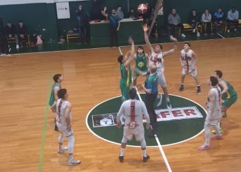Alumni, Huracán Necochea y Quilmes festejaron en el cierre de la jornada basquetbolística.