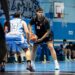 El Torneo Oficial de básquetbol puso primera con un triunfo del Club de Pelota