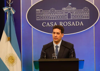 Debate económico: el economista Adrián Ravier descartó la existencia de una crisis y cuestionó el «mito» sobre la destrucción de empleo