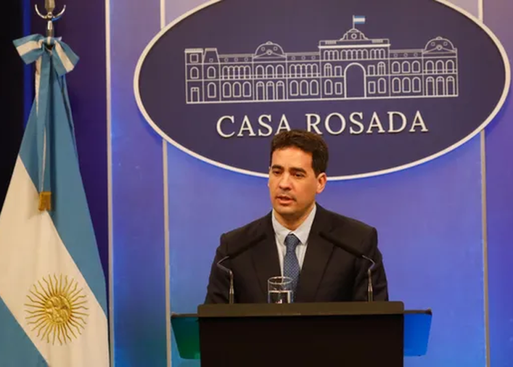 Debate económico: el economista Adrián Ravier descartó la existencia de una crisis y cuestionó el «mito» sobre la destrucción de empleo