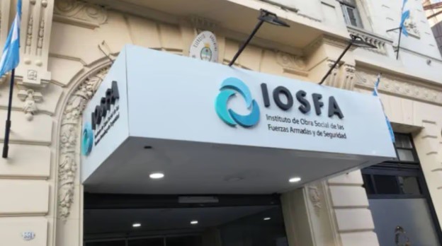 Dimisión clave y protesta gremial en la ex obra social de las Fuerzas Armadas