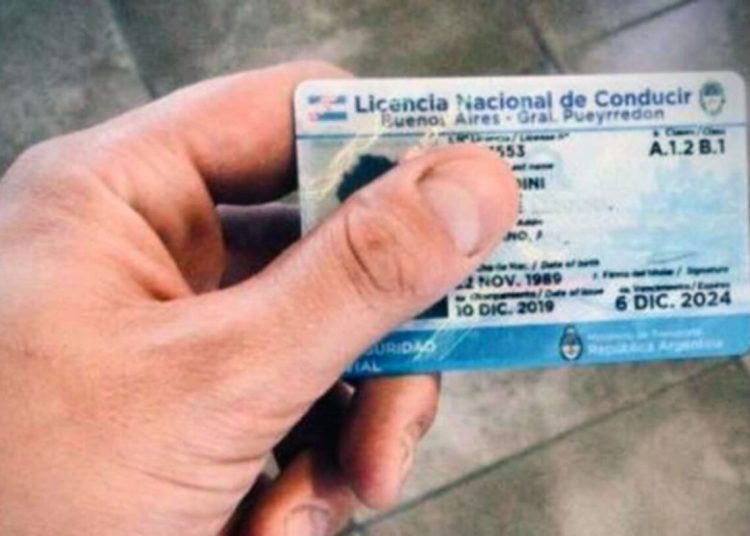 La Provincia prorrogó por 120 días las licencias profesionales de conducir