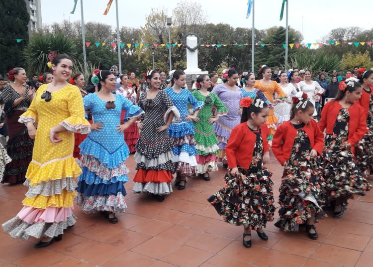 Fiesta de las Colectividades: la colectividad española apuesta a sus clásicos sabores y al encuentro cultural
