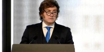 Entre la diplomacia y el conflicto: Balcarce 50 mantiene en pie la misión de Javier Milei a Londres a pesar de la escalada por Malvinas