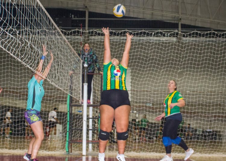 El Polideportivo Municipal se viste de gala para la gran fiesta final del vóley local