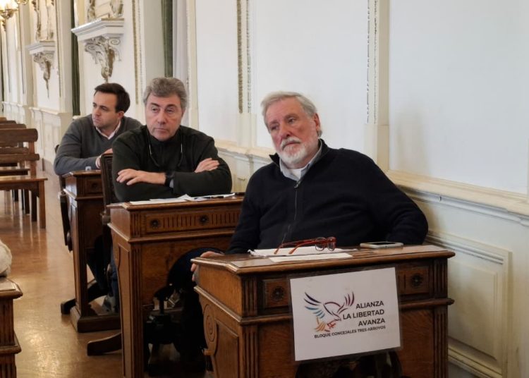 Debate por las viviendas en Tres Arroyos: La Libertad Avanza aclaró su postura sobre el convenio