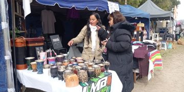 Del grabado artesanal a la mesa familiar: el emprendimiento tresarroyense de mates que conquista a la comunidad