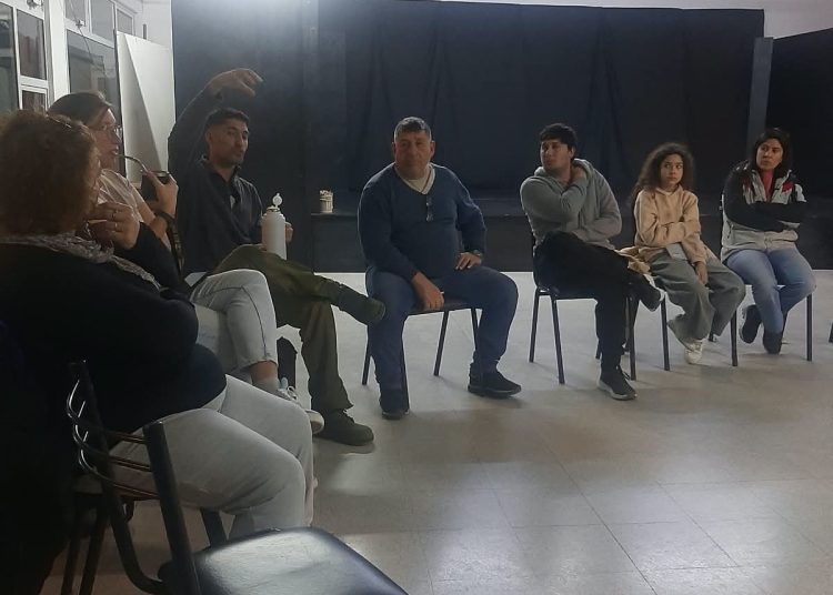 Comerciantes de Claromecó buscan organizarse bajo la órbita de la Cámara Económica
