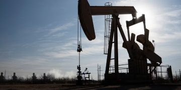 Presión sobre el crudo: el petróleo se acerca nuevamente a los US$ 100 impulsado por la tensión en Medio Oriente