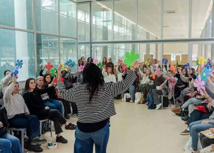 La trinchera invisible: la lectura como resistencia cultural y abrazo colectivo