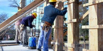 Nueva contracción económica: la industria y la construcción profundizaron sus caídas durante el mes de julio