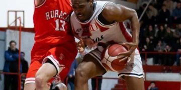 Quilmes festejó y Claromecó hizo historia en el inicio de la sexta fecha del Oficial de Básquetbol