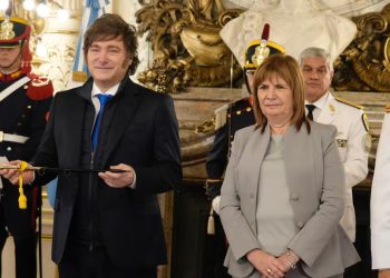 Milei ratifica el rumbo económico sin concesiones mientras crecen las tensiones internas en el oficialismo