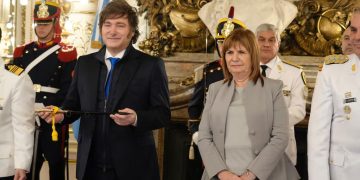 Milei ratifica el rumbo económico sin concesiones mientras crecen las tensiones internas en el oficialismo