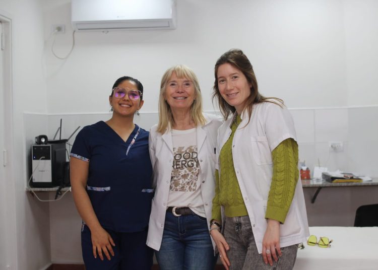 Campaña rosa en Tres Arroyos: Actividades interinstitucionales y una caminata para concientizar sobre el cáncer de mama