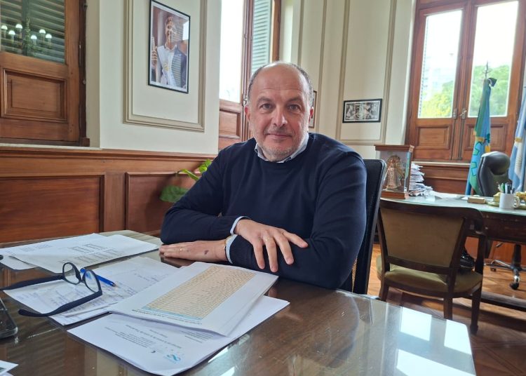 Pablo Garate: “Queremos y creemos que la primera semana de noviembre vamos a estar entregando las viviendas”