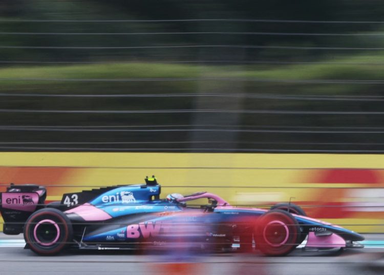 Franco Colapinto firmó una destacada remontada en un accidentado Gran Premio