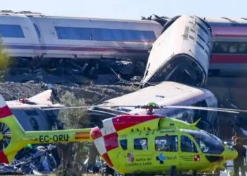 Tragedia ferroviaria en España: al menos 46 muertos tras el choque frontal y lateral de dos trenes de alta velocidad