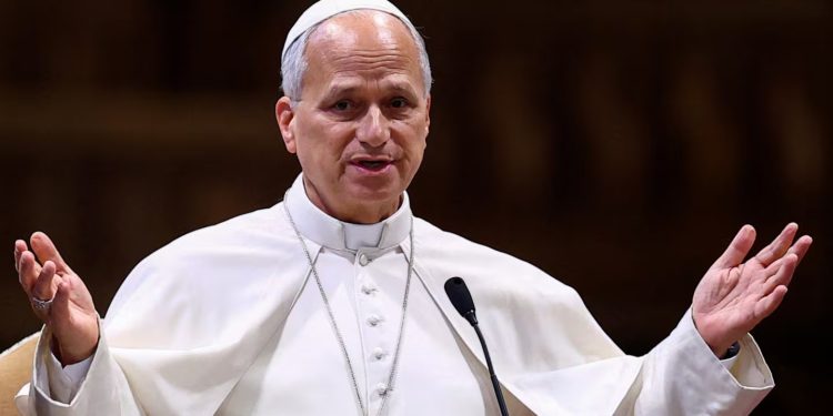 Evolución favorable: el Papa León XIV pasó una noche tranquila tras la extirpación de un tumor pulmonar maligno